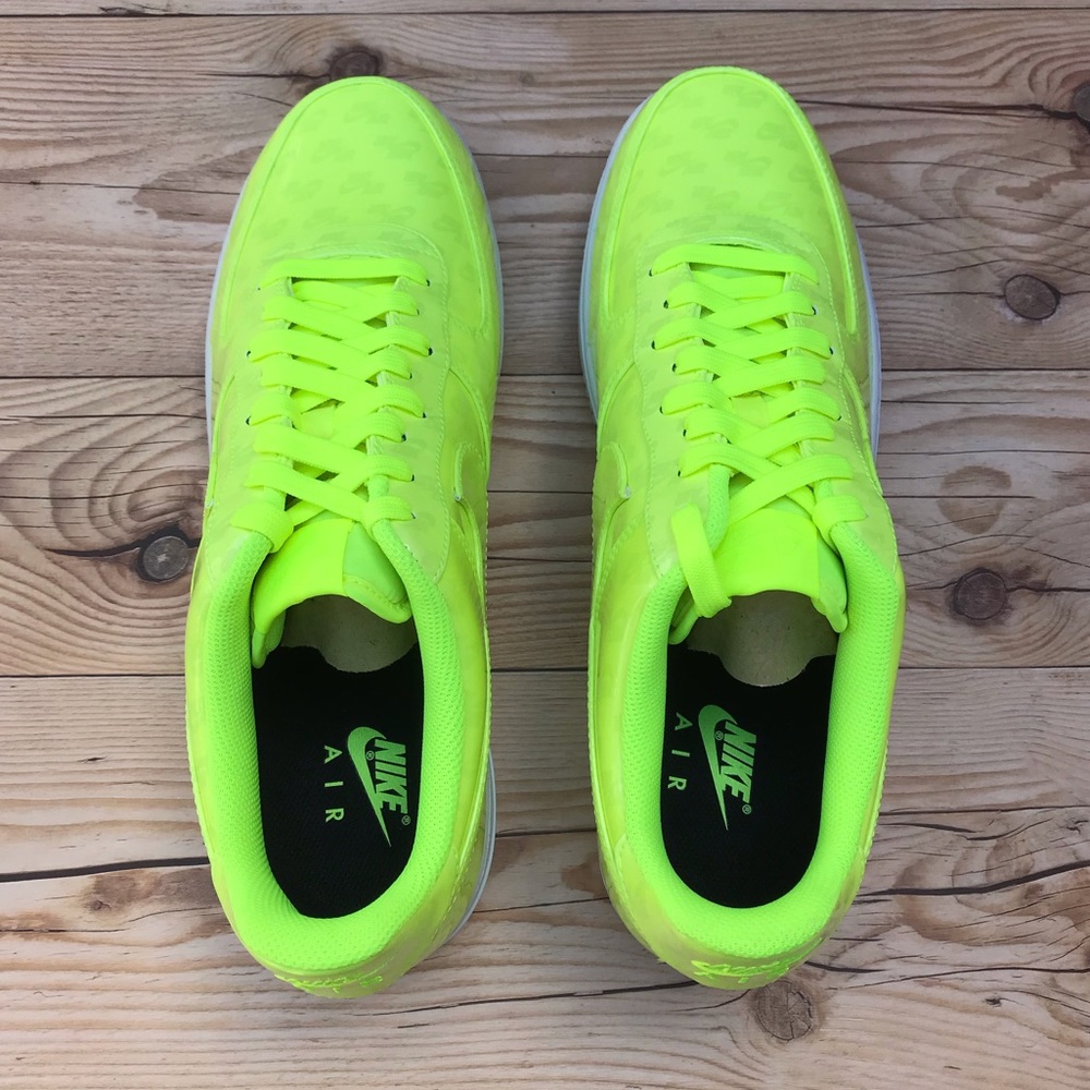 Nike Air Force 1 ‘07 LV8 UV Shoes Volt/White - Picture 9 of 16